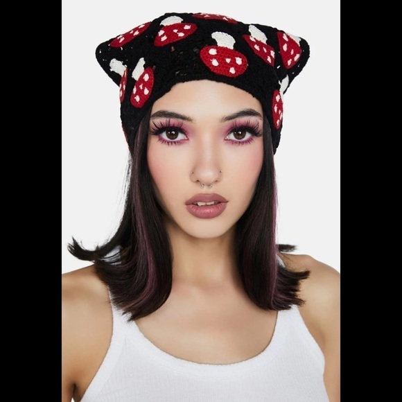 Amanita Mushroom Kerchief 🍄 - Picture 3 of 7